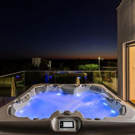 Villa Izabel With Hot Whirpool Krnica Exterior foto